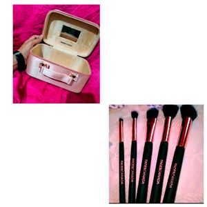 PINK VANITY BOX AND BRAND BRUSH FOR MUA