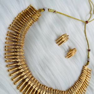 Necklace Set(New)