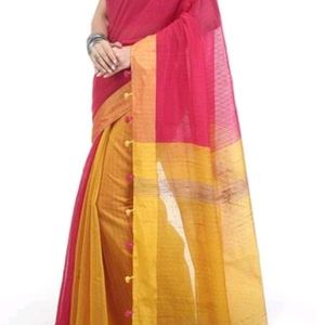 Gorgeous Handloom Ethnic Saree With Blouse Piece