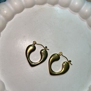 Anti tarnish heart hoops