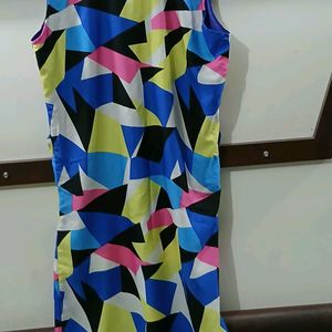 38-40 Sleeveless Colourful Dress