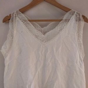 Beautiful Linen Top With Nice Lace Detailing