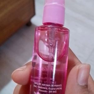 Aqualogica Refresh Dewy Floral Kiss Body Mist