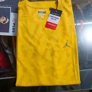 YELLOW SPORTS WEAR TSHIRT