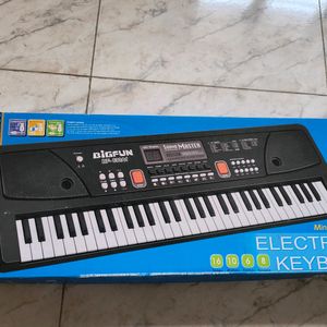 Piano With Mic Recorder