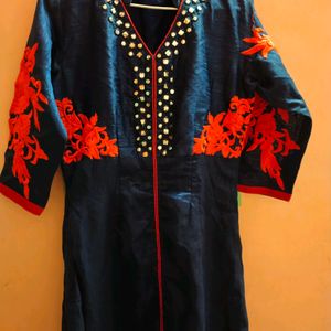 Blue Long Kurti Wid Red Legi