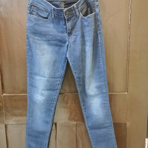 Levi's demi Curve Skinny Jeans Waist 27