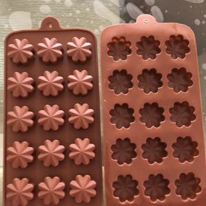 Chocolate/Ice Trays (flower)