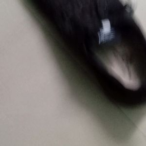 Shoe