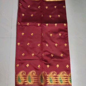 New Saree With Unstitched Blouse Piece