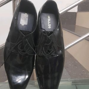 New Black Shoe