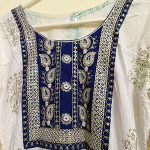 white anarkali kurta