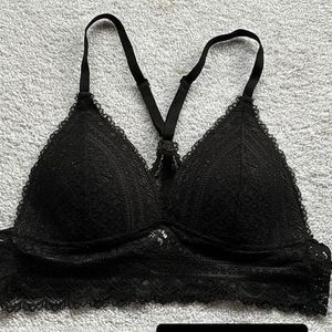 Sale‼️Buy1 Get 1‼️Black Lace Bra 🖤