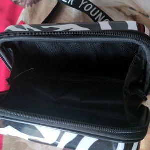 Sling Bag Black And White