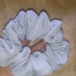 Set Of 2 Hair scrunchies