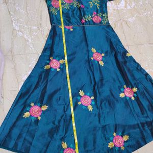 Morpankhi Colour One Piece Gown With Dupatta