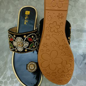 All Sizes Beautiful Embroidered Flats On Sale🎉🎉