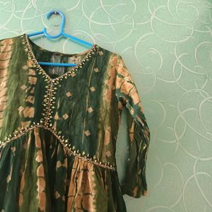 Green Kurti