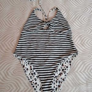 Reversible bodysuit