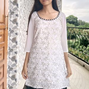 White Embroidered Kurta