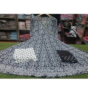 Beautiful Anarkali Kurta Bottam Dupatta Set