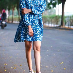 Classic Beautiful Blue Dress