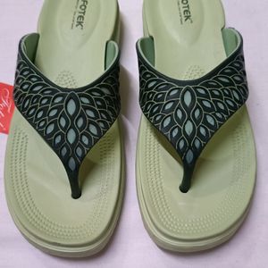 Green Rainy Season Flat Slipper