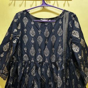 Avaasa Block Print Black A-line Kurta Size XL