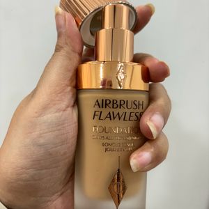 *Mega sale* Charlotte Tilbury Airbrush Foundatio