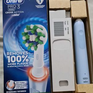 Oral B Pro 3 Model Electric Toothbrush