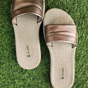 Zudio Flip-flops With Cushion Base