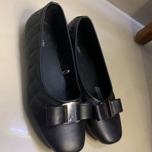 Black Flat Shoe