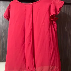 Beautiful Red Top Size S