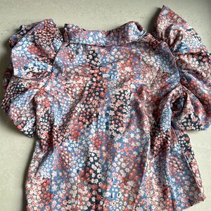 Floral print semiformal shirt