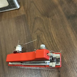 New Mini Hand Sewing Machine