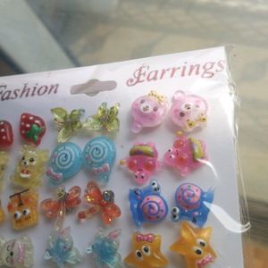 Cute aesthetic Earings.