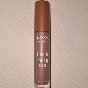 NYX- This Is Milky Gloss