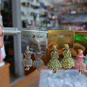 Dancing Doll Earrings 4 Set