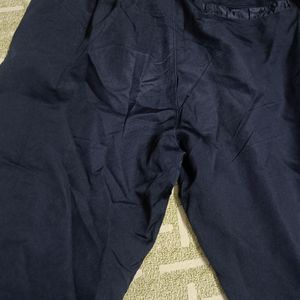 Very Gud Condition Trouser Reson For Sell Size