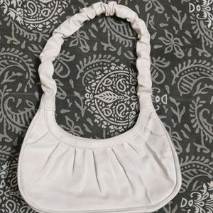 White Shoulder bag