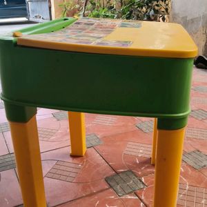 Nilkamal Used Kids Study Table For Sale