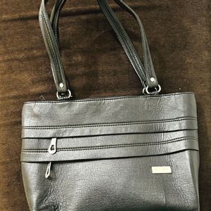 Black Handbag (Formal)