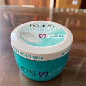 Combo Pond’s Light Moisturiser Cream