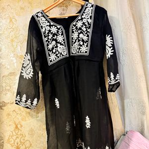 TRENDY BLACK AND WHITE TRANSLUCENT KURTA