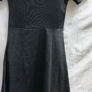 4.18.8 CUTE BLACK DRESS