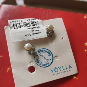 oylla Pearl Stud Earrings for Women (Silver)