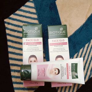 Biotique Advanced Ayurveda Face Glow Fruit Cream