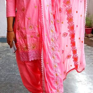 Salwar Suit With Dupatta 🎀