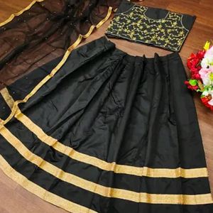 Black 🖤 Semi Stitched Lehenga