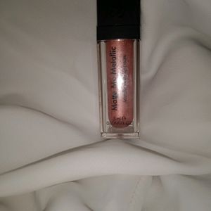 Matte Me metallic Lipstick